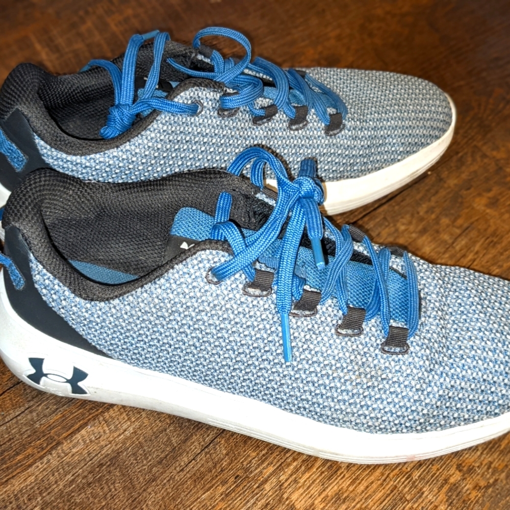 Under Armour sneakers, women's size 8.5 blue